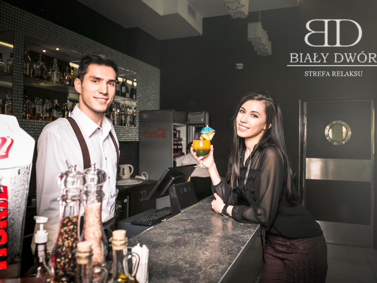 Bed and Breakfast Bialy Dwor Rychwal Exterior foto